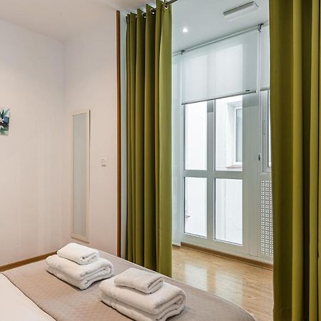 Waou Apartamentos En Sol Confort 7 Madrid Exterior foto