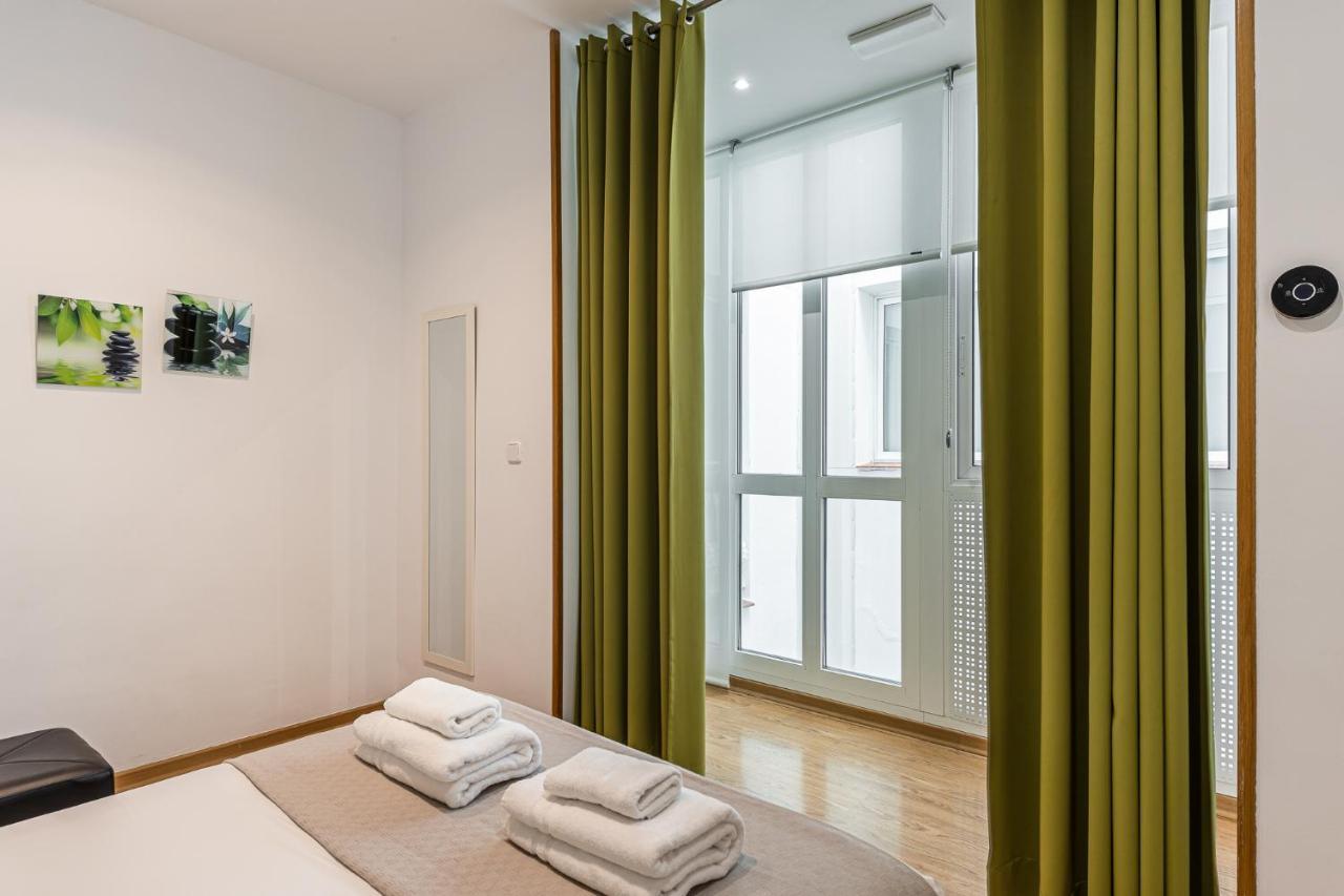 Waou Apartamentos En Sol Confort 7 Madrid Exterior foto
